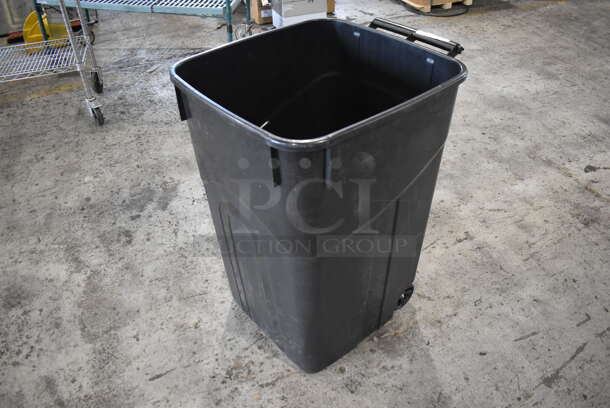 Black Poly Trash Can. 21x25x32 - Image 3 of 3