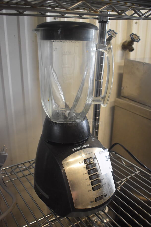 Black & Decker BLC Type 1 Blender 120 Volts 1 Phase. Tested and Working!  - Image 2 of 8