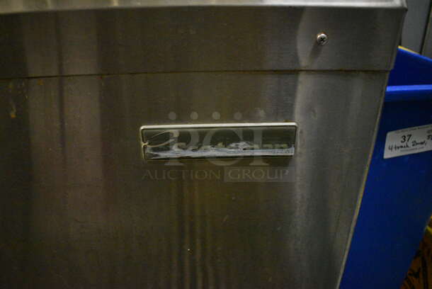 Scotsman CME1356WS-32F Stainless Steel Commercial Ice Head on Scotsman Metal Commercial Ice Bin. 208/230 Volts, 1 Phase. 48x34x78. BUYER MUST REMOVE. Item Was in Working Condition on Last Day of Business. (kitchen) - Image 4 of 6