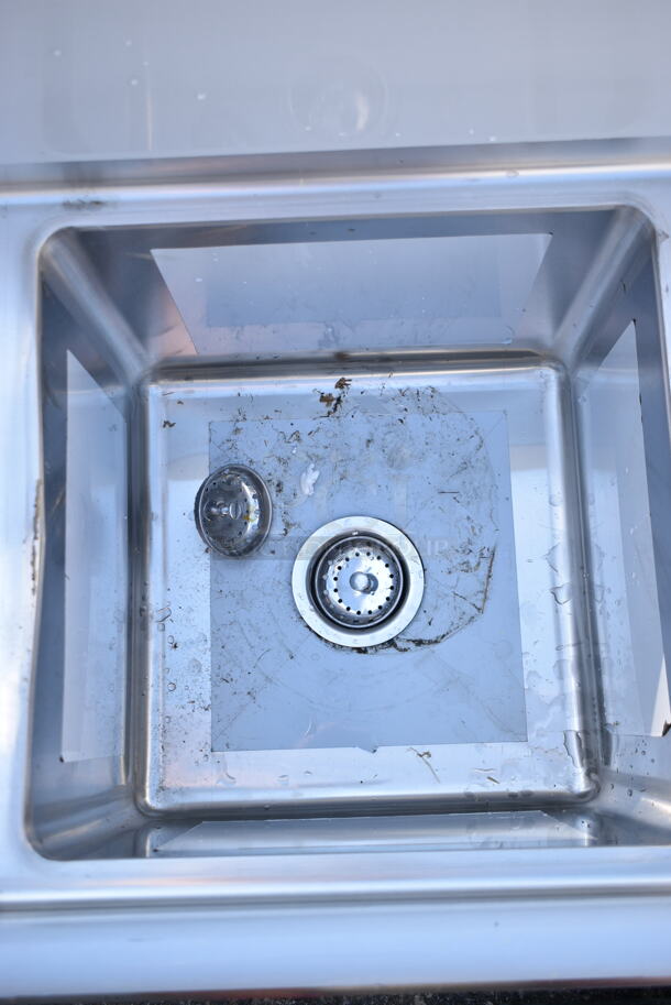 BRAND NEW SCRATCH AND DENT! Regency 600S3151515L Stainless Steel Commercial 3 Bay Sink w/ Left Side Drain Board. Bays 15x15. Drain Board 13.5x17 - Image 7 of 9