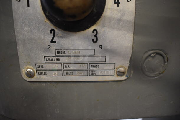 Hobart L800 Metal Commercial Floor Style 80 Quart Planetary Dough Mixer w/ Metal Mixing Bowl, Dough Hook and Paddle Attachments. 208 Volts, 3 Phase. 30x45x57 - Image 6 of 8