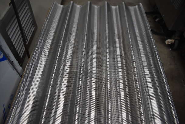 12 BRAND NEW IN BOX! Metal Perforated 5 Loaf Baking Pans. 18x26x1.5. 12 Times Your Bid! - Image 3 of 6