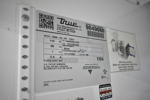 2017 True GDM-23-HC Metal Commercial Single Door Reach In Cooler Merchandiser. 115 Volts, 1 Phase. Tested and Working! - Image 4 of 4