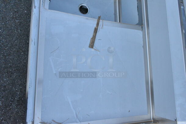 BRAND NEW SCRATCH AND DENT! Regency 600S32030230 124" 16-Gauge Stainless Steel Three Compartment Commercial Sink with 2 Drainboards - 20" x 30" x 14" Bowls - Image 4 of 9