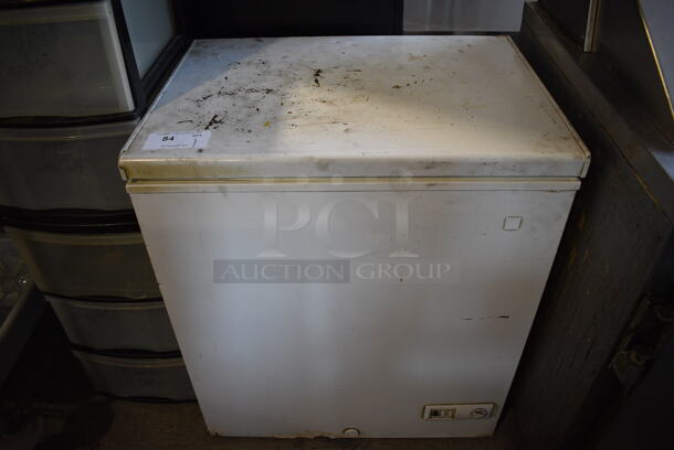 White Chest Freezer w/ Hinge Lid. 28x21x34. Tested and Working!