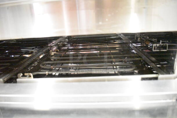 BRAND NEW SCRATCH AND DENT! Avantco 177DPO18DD Stainless Steel Double Deck Countertop Pizza/Bakery Oven with Two Independent Chambers. 240 Volts, 1 Phase.  - Image 4 of 5