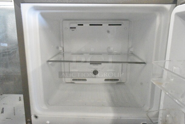 Whirlpool WRT112CZJZ Metal Cooler w/ Freezer. Tested and Powers On But Does Not Get Cold - Image 3 of 8