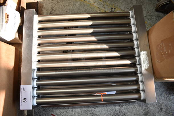BRAND NEW SCRATCH AND DENT! Avantco 177RG1830NS Stainless Steel Commercial Countertop Hot Dog Roller. 120 Volts, 1 Phase. Tested and Working! - Image 3 of 5