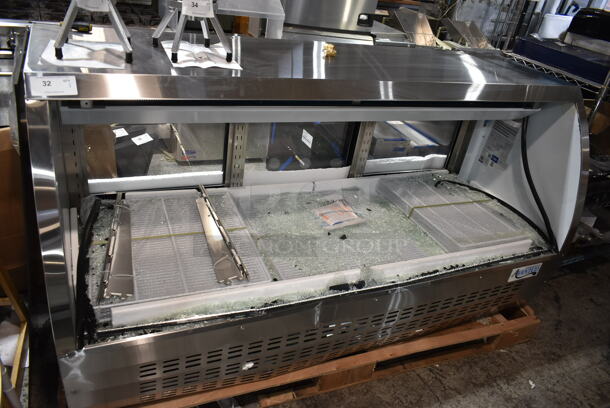 BRAND NEW SCRATCH AND DENT! 2024 Avantco 178DLC82HCS Stainless Steel Commercial Floor Style Curved Glass Refrigerated Deli Case Merchandiser. See Pictures For Broken Glass. 115 Volts, 1 Phase. Tested and Working! - Image 1 of 6