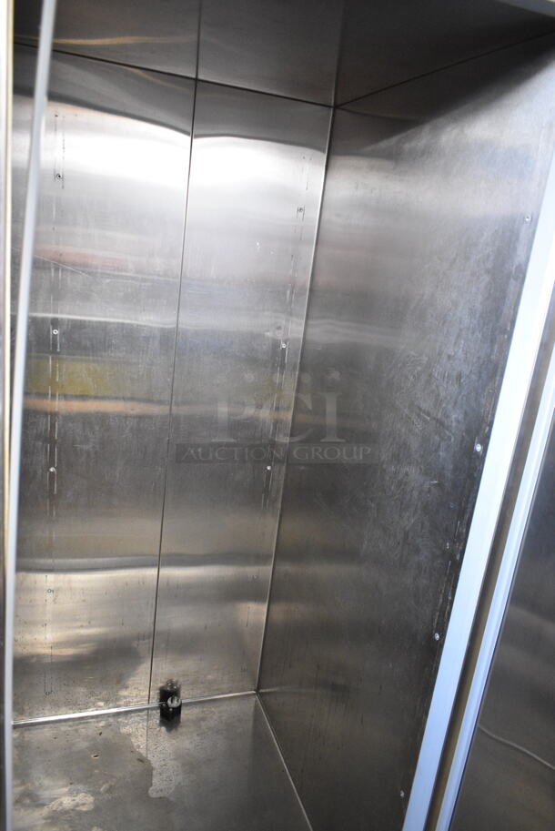 Endura MNF803SSS/0 Stainless Steel Commercial 3 Door Reach In Freezer on Commercial Casters. 115 Volts, 1 Phase. Cannot Test Due To Cut Power Cord - Image 3 of 6