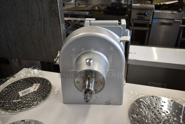 LIKE NEW! Metal Commercial Pelican Head w/ 4 Grating Blades. 3 of the Blades are Brand New. - Image 8 of 11