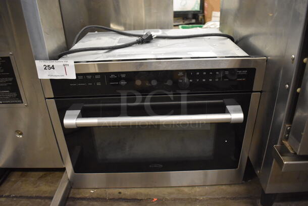 BRAND NEW SCRATCH AND DENT! 2022 KoolMore Stainless Steel Oven. 120 Volts, 1 Phase. 24x20x18