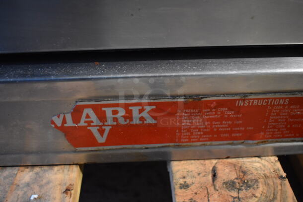 Blodgett Mark V Stainless Steel Commercial Electric Powered Full Size Convection Oven w/ View Through Doors, Metal Oven Racks and Thermostatic Controls. 208-250 Volts. 39x40x29 - Image 5 of 6