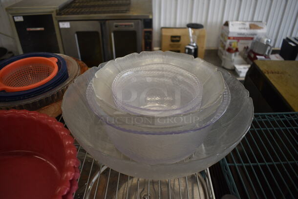 ALL ONE MONEY! Lot of Various Poly Items Including Bowls and Containers!  - Image 2 of 6