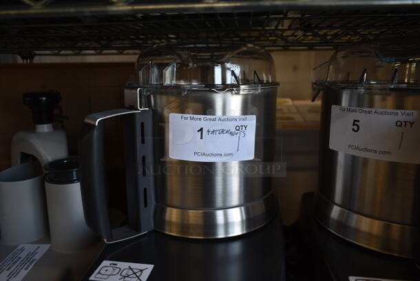 BRAND NEW SCRATCH AND DENT! Robot Coupe R 301 U Series D Stainless Steel Commercial Countertop Food Processor w/ Bowl, Lid, Continuous Feed Head, Grater Blade, Slicer Blade, S Blade and D Clean Kit. 120 Volts, 1 Phase. Tested and Working! - Image 5 of 12