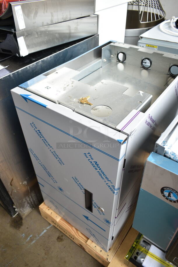 BRAND NEW SCRATCH AND DENT! Hoshizaki SD-271 Ice Machine and Water Dispenser Stand with Lockable Door. Goes GREAT w/ Lot 53! - Image 3 of 7