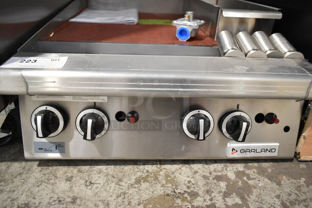 BRAND NEW SCRATCH AND DENT! Garland GTGG24-GT24M 24" Natural Gas Countertop Griddle with Thermostatic Controls - 56,000 BTU - Image 3 of 9