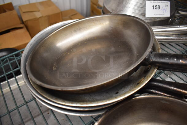 5 Various Metal Skillets. Includes 18x10x2. 5 Times Your Bid! - Image 3 of 4