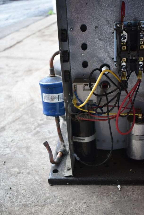 Copeland FFAL-017Z-CFV-072 Metal Compressor. 208-230 Volts, 1 Phase.  - Image 5 of 12