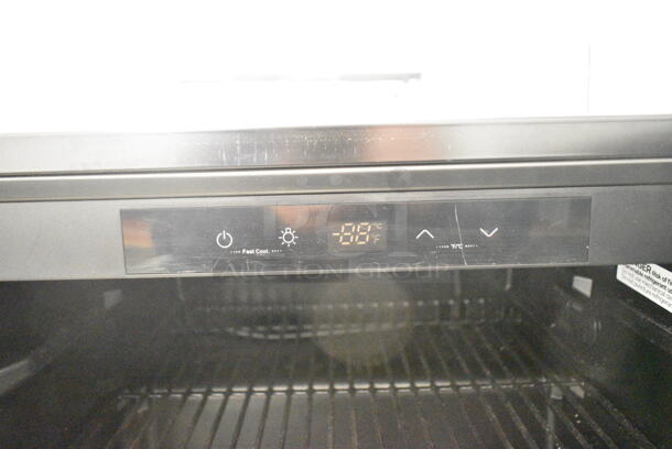 Arctic King ARV48B1AST Metal Mini Cooler Merchandiser. 115 Volts, 1 Phase. Tested and Working! - Image 3 of 4