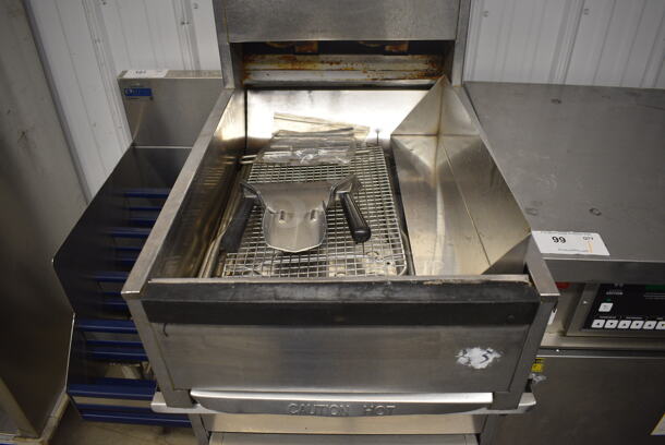 Carter Hoffmann Stainless Steel Crisp N Hold Dumping Station w/ Lower Warming Unit and Fry Scoop on Commercial Casters. Warming Drawer: 120 Volts, 1 Phase. Dumping Station: 208 Volts, 1 Phase. 19.5x34x48.5. Warming Unit Is Tested and Working! - Image 4 of 8