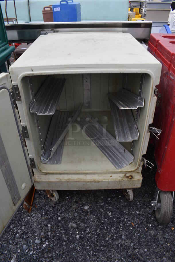 Cambro Tan Poly Insulated Food Carrying Case on Commercial Casters. 25.5x33.5x37 - Image 4 of 7