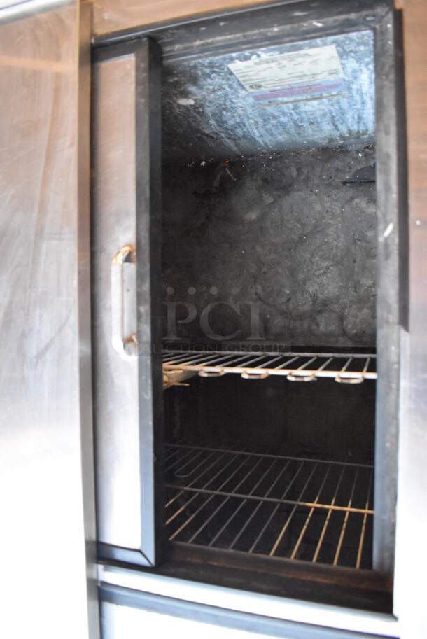 Continental CBC50 Stainless Steel Commercial Back Bar Cooler w/ 2 Sliding Lids. 50x28x34. Tested and Powers On But Does Not Get Cold - Image 4 of 6