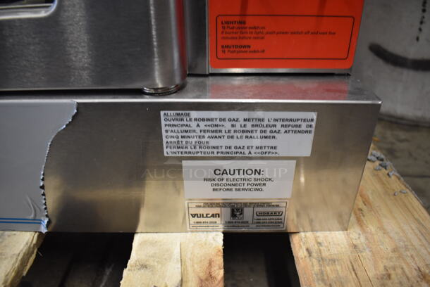BRAND NEW! Vulcan VC4GD-11D150K Stainless Steel Commercial Natural Gas Powered Full Size Gas Convection Oven w/ View Through Doors, Metal Oven Racks and Thermostatic Controls. 40x31x31 - Image 4 of 9