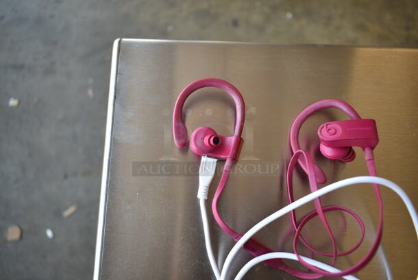 PowerBeats3 Earphones. Tested and Working! - Image 2 of 7
