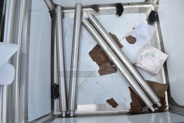 BRAND NEW SCRATCH AND DENT! Steelton 522CS12424 29 1/2" 18-Gauge Stainless Steel One Compartment Commercial Sink without Drainboard - 24" x 24" x 12" Bowl - Image 5 of 6