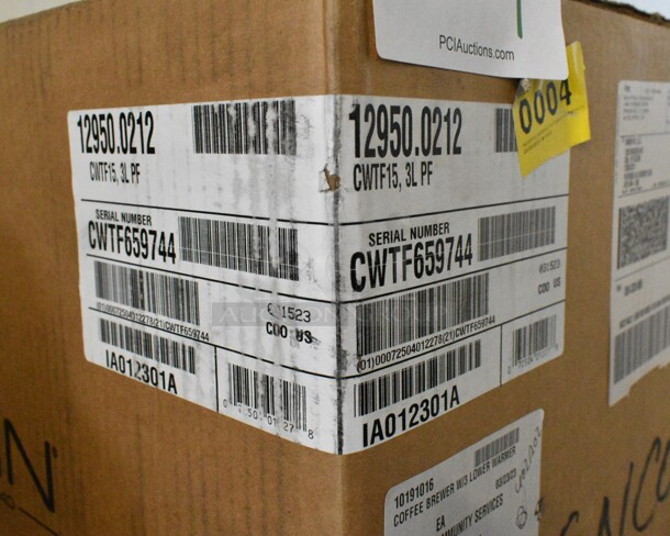 BRAND NEW SCRATCH AND DENT! Bunn 12950.0212 CWTF15-3 12 Cup Automatic Coffee Brewer with 3 Lower Warmers and Hot Water Faucet. 120 Volts, 1 Phase.  - Image 4 of 4