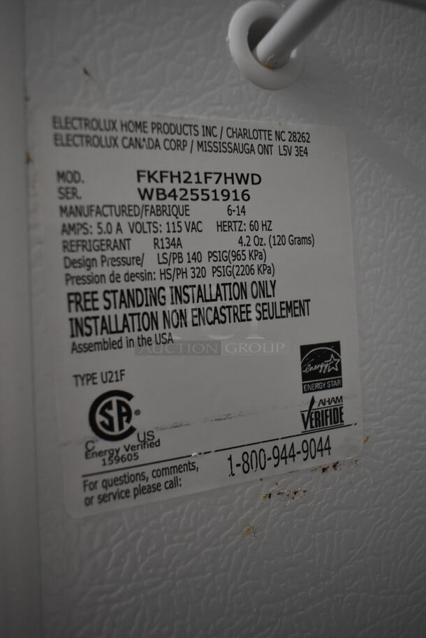Frigidaire FKFH21F7HWD Metal Single Door Reach In Freezer. 115 Volts, 1 Phase. Tested and Working! - Image 4 of 4
