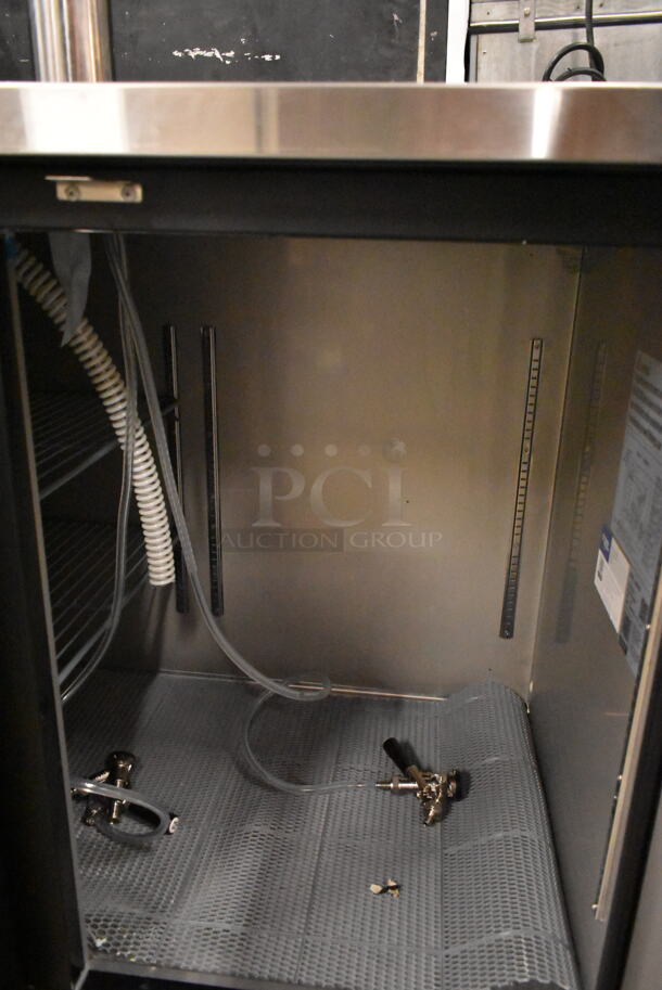 BRAND NEW SCRATCH AND DENT! 2024 Avantco 178UDD378 Metal Commercial Black Kegerator / Beer Dispenser with 2 Double Tap Towers - (4) 1/2 Keg Capacity. 115 Volts, 1 Phase. Tested and Working! - Image 10 of 11