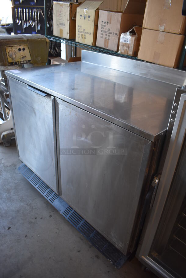 Duke RUF-48M Stainless Steel Commercial 2 Door Work Top Cooler w/ Back Splash. 120 Volts, 1 Phase. 48x30x40. Tested and Working! - Image 3 of 6