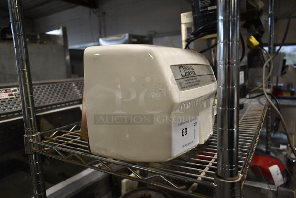 Royal Dryer HK-2200ES Metal Wall Mount Hand Dryer. 110/120 Volts, 1 Phase.  - Image 2 of 4