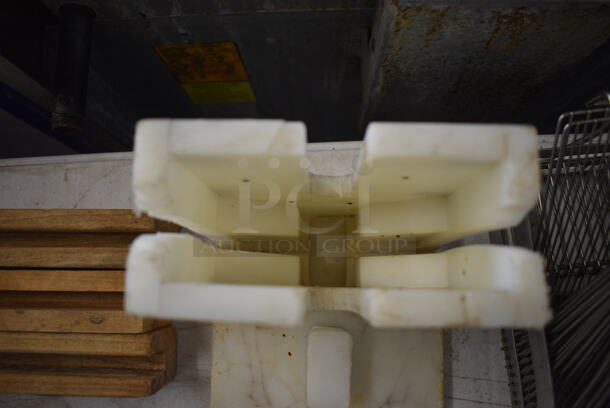 White Countertop Bagel Slicer Frame. No Blade. 6.5x7x8 - Image 3 of 3