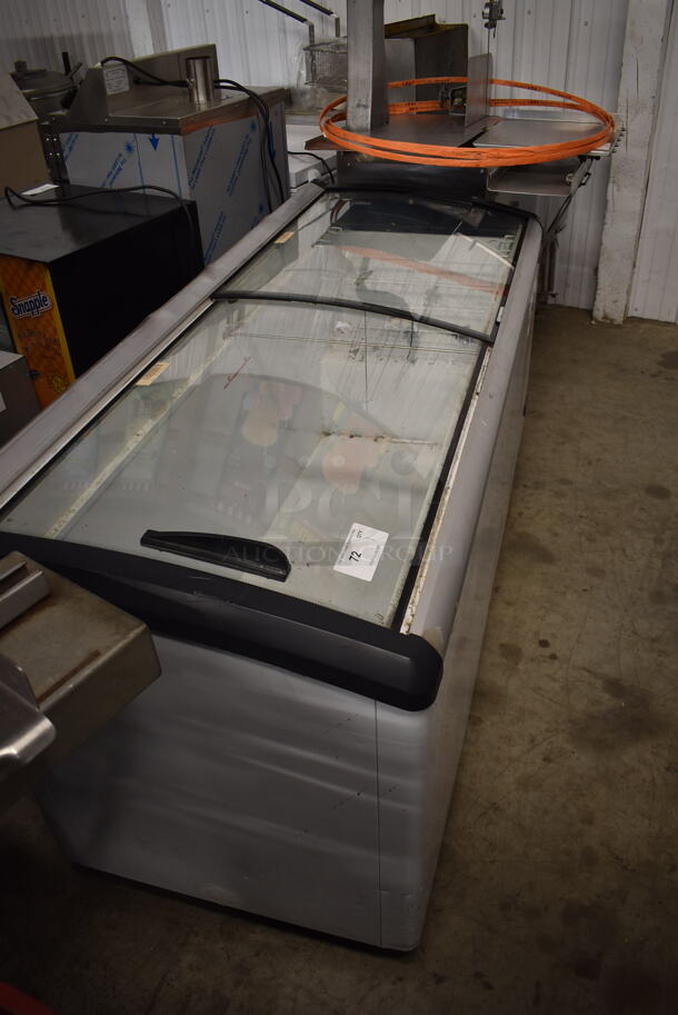 Maxx Cold MXF72CHC-8 Commercial Electric White Ice Cream Merchandiser Freezer. 115V, 1 Phase. Tested and Does Not Power On - Image 2 of 6
