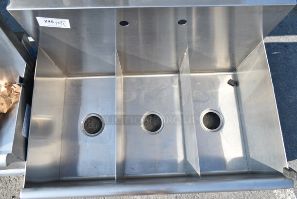 BRAND NEW SCRATCH AND DENT! Stainless Steel 3 Bay Sink. No Legs.  - Image 7 of 7