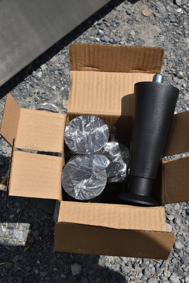 BRAND NEW SCRATCH AND DENT! 2024 Scotsman HST16-A 16 1/2" x 23 3/4" Enclosed Stainless Steel Ice Dispenser Stand with Door - Image 5 of 6