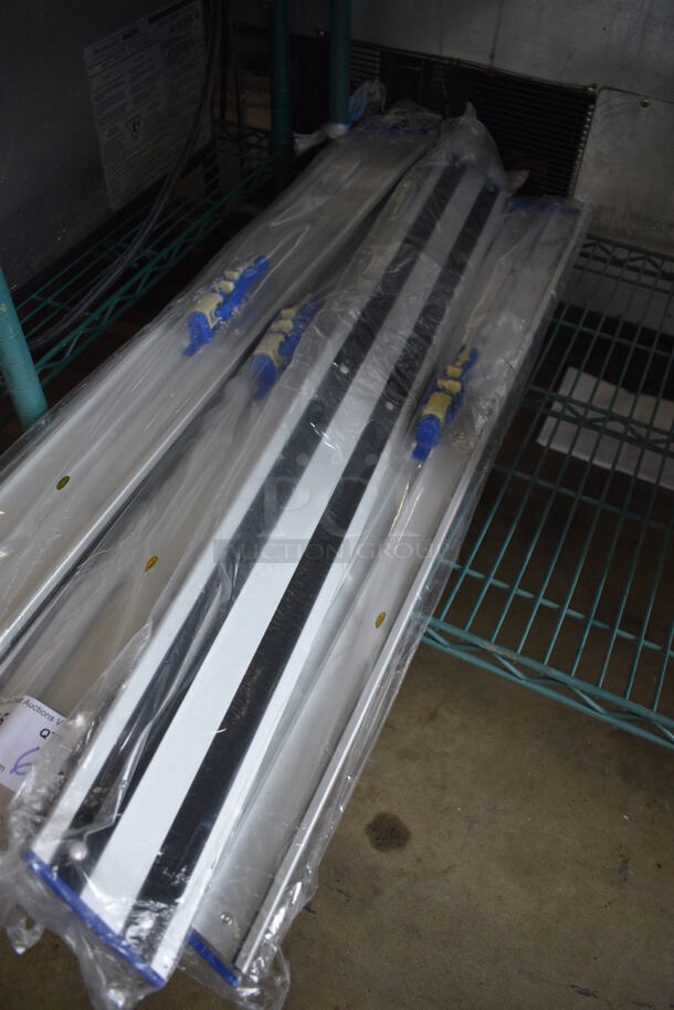 6 BRAND NEW IN BOX! Metal Items. 36x4. 6 Times Your Bid! - Image 3 of 3