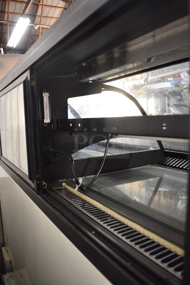 Structural Concepts HOU5652R Metal Commercial Floor Style Grab N Go Merchandiser w/ Top Display Case. 115/230 Volts, 1 Phase. - Image 4 of 6