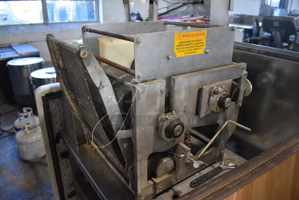 Tecnomaiz RT-100 Metal Commercial Countertop Tortilla Dough Sheeter on Metal Stand. 230 Volts, 3 Phase. 36x29x60 - Image 2 of 10