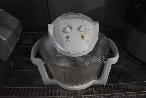 Poly Countertop Steamer. 17x14x15. Tested and Working!