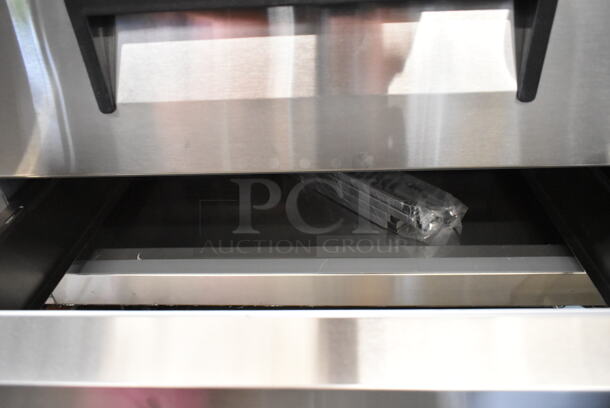BRAND NEW SCRATCH AND DENT! 2023 Avantco 178CBE72HC Stainless Steel Commercial 4 Drawer Chef Base on Commercial Casters. 115 Volts, 1 Phase. Tested and Working! - Image 4 of 9