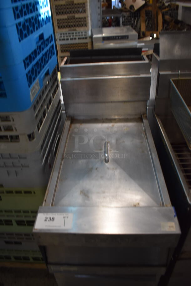 Dean CFSM150GNS Stainless Steel Commercial Floor Style Natural Gas Powered Deep Fat Fryer. 120,000 BTU. 16x31x47 - Image 5 of 8