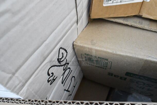 20 BRAND NEW Boxes Including 346WKFSNM Choice Medium Weight White Wrapped Plastic Cutlery Set with Napkin - 250/Case, 245CB10WHITE Choice White Customizable Corrugated Plain Pizza Box, 130GHWPLAKNF EcoChoice Heavy Weight 6 1/2" Green CPLA Plastic Knife - 1000/Case, Dart 90HTPF3VR 9" x 9" x 3" White Foam Square Vented 3 Compartment Take Out Container with Perforated Hinged Lid. 20 Times Your Bid!  - Image 3 of 12