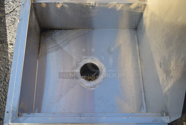 BRAND NEW SCRATCH AND DENT! Regency 600SMFSS23R 16-Gauge 304 Stainless Steel Floor Mounted Mop Sink with Right Side Splash Guard - 22" x 21 3/8" x 10" Bowl - Image 6 of 7