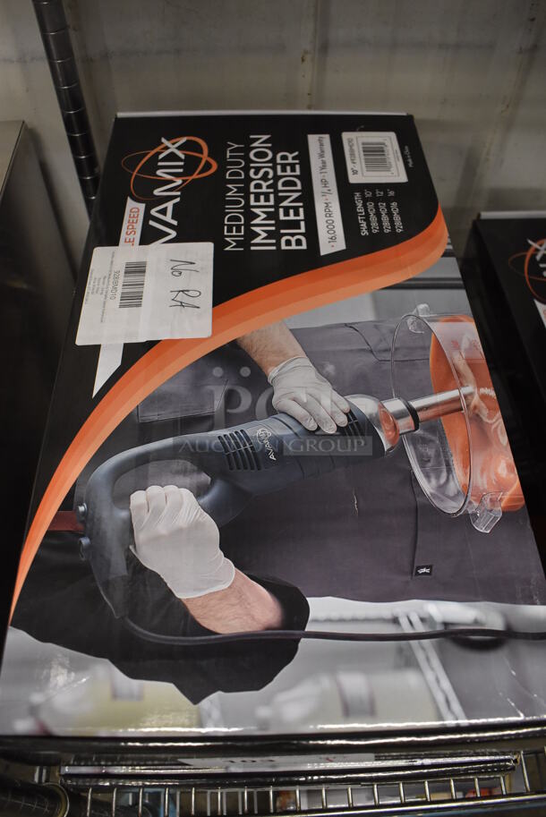 BRAND NEW SCRATCH AND DENT! AvaMix 928IBMD10 Stainless Steel Commercial 10" Shaft Immersion Blender. 120 Volts, 1 Phase. Tested and Working!
 - Image 8 of 9