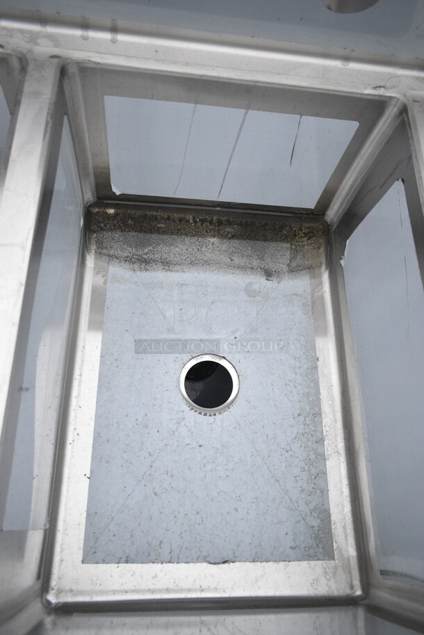 BRAND NEW SCRATCH AND DENT! Regency 600S32028224 115" 16-Gauge Stainless Steel Three Compartment Commercial Sink with 2 Drainboards - 20" x 28" x 14" Bowls. No Legs.  - Image 7 of 10