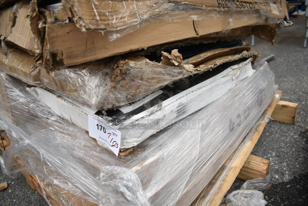BRAND NEW SCRATCH AND DENT! Baker's Lane 433QLINERBL  16" x 24" Full Size Quilon® Coated Parchment Paper Bun / Sheet Pan Liner Sheet - 1000/Case. May Be Missing Pieces.  - Image 2 of 3